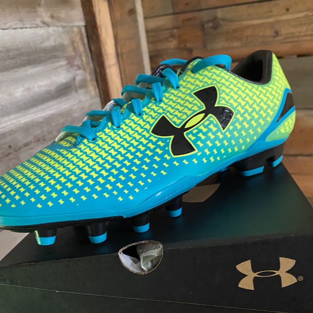 Mens Under Armour soccer cleats